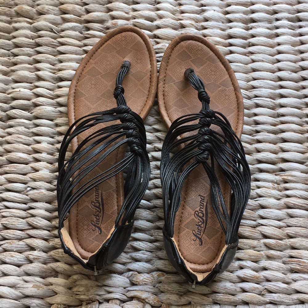 LUCKY BRAND strappy back zip sandals